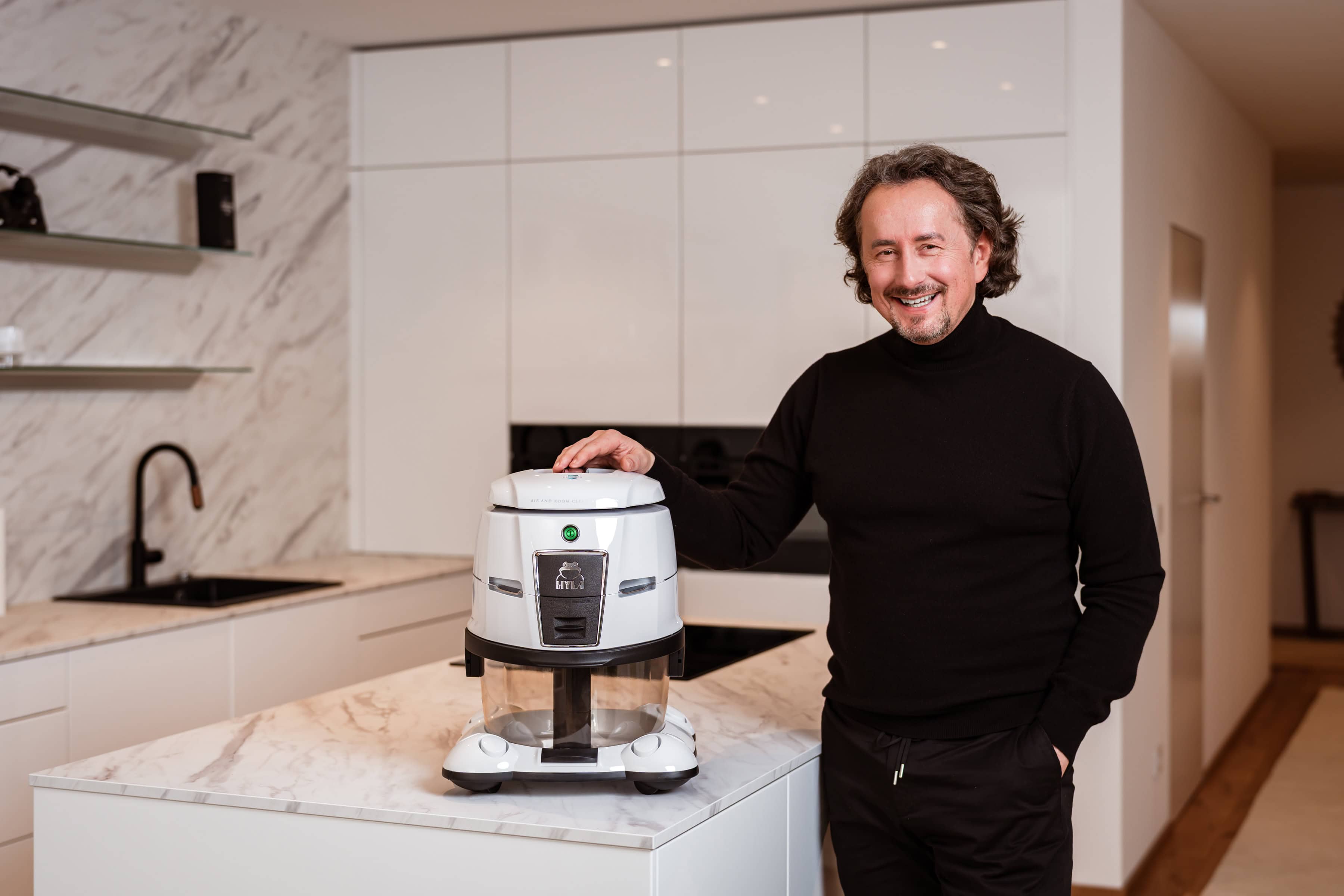 HYLA Staubsauger mit Wasserfilter